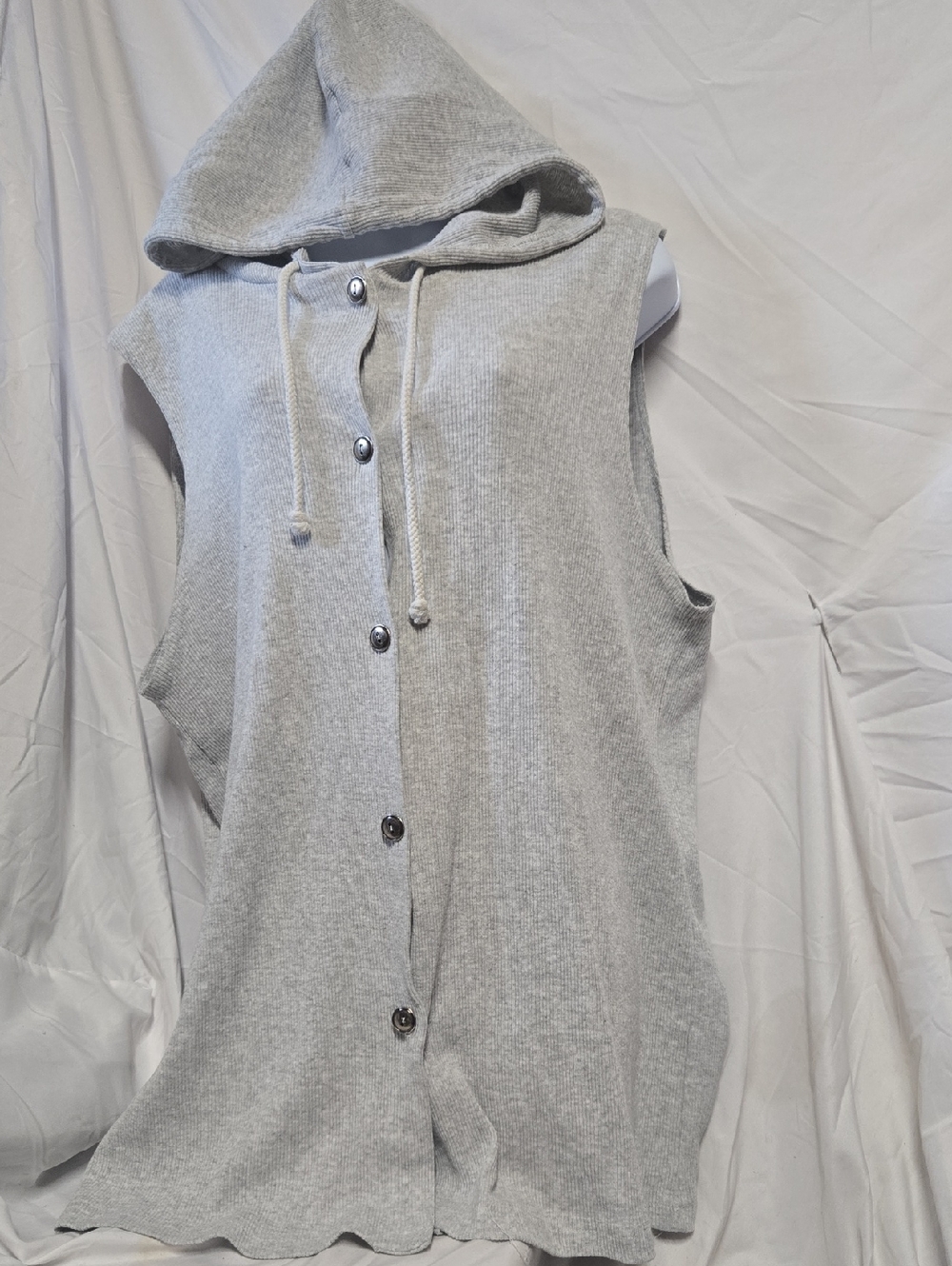 Sleeveless Hooded Button-Front Cardigan Sweater - Light Gray